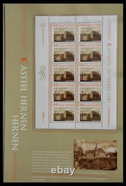 Lot 13104 MNH stamp collection Castles in the Netherlands in special album