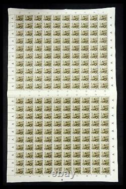 Lot 13135 Stamp collection Netherlands Indies 1941-1945