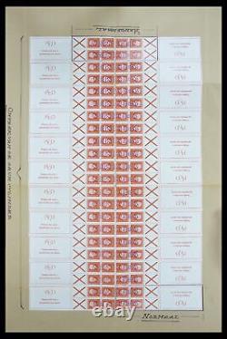 Lot 33700 Stampbooklets Netherlands specimen