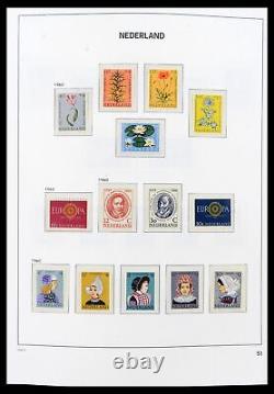 Lot 39469 Stamp collection Netherlands overcomplete 1957-2023 in 7 Davo albums