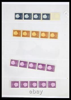 Lot 39603 MNH stamp collection Netherlands coil stamps 1945-2010 in 2 stockbooks