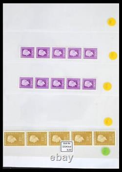 Lot 39603 MNH stamp collection Netherlands coil stamps 1945-2010 in 2 stockbooks