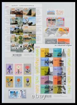 Lot 39933 MNH, complete stamp collection Netherlands 2001-december 2022