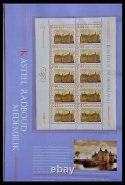 Collection de timbres Lot 13104 MNH Châteaux aux Pays-Bas dans un album spécial