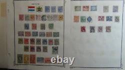 Collection de timbres des Pays-Bas sur Scott Specialty est de 700 timbres environ