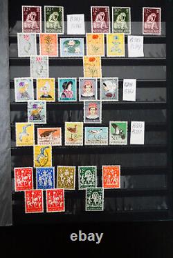 Collection de timbres néerlandais en demi-charges