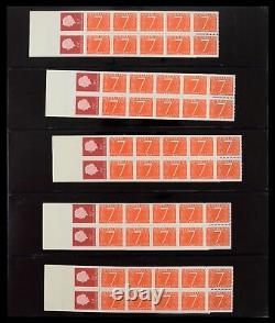 Lot 39034 Collection de carnets de timbres Pays-Bas 1964-1976 dans 2 albums Safe
